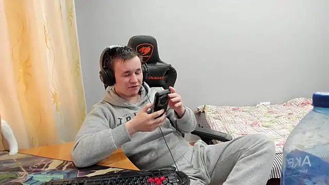 iliaskrislove live sex cam