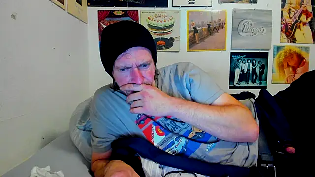 cloudyystar666's cam snapshot