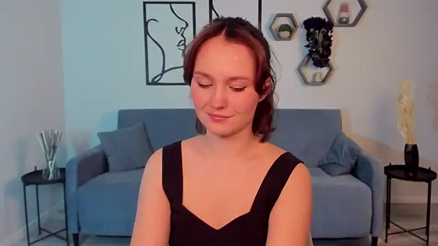 BritnieCute's cam snapshot