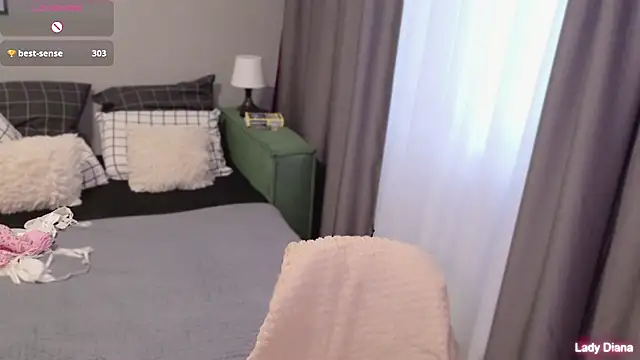 LadyDiLancaster's cam snapshot