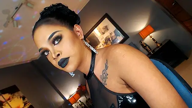 MarryQueen22 live sex cam