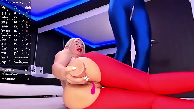 Blond_Babes live sex cam