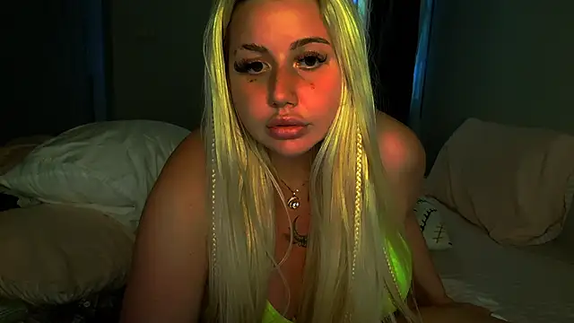 TiaDoll live sex cam