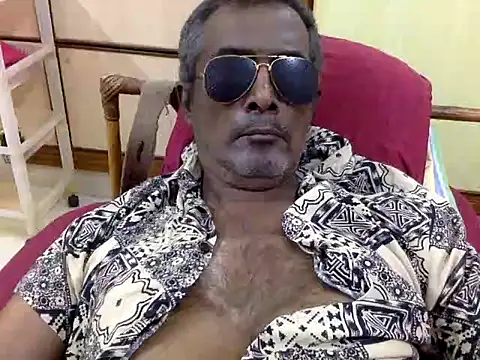 Lookin4Kinky_Partner live sex cam