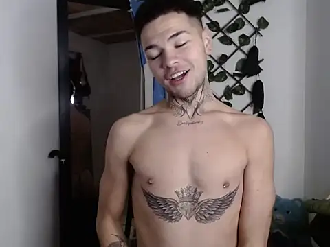 MarceloMilk live sex cam
