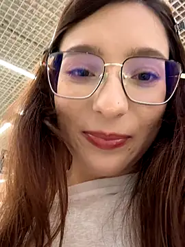 LilluKatten live sex cam