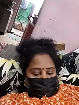 Tamil_devagi live sex cam