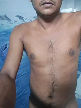 Itsdesi_boy live sex cam