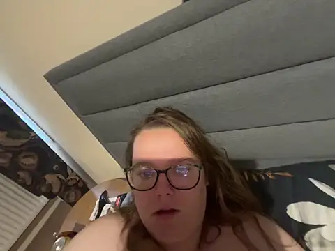 Scarletcum22 live sex cam