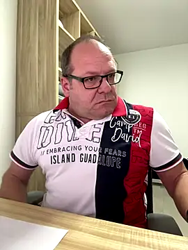 coupleLatinaLovers live sex cam