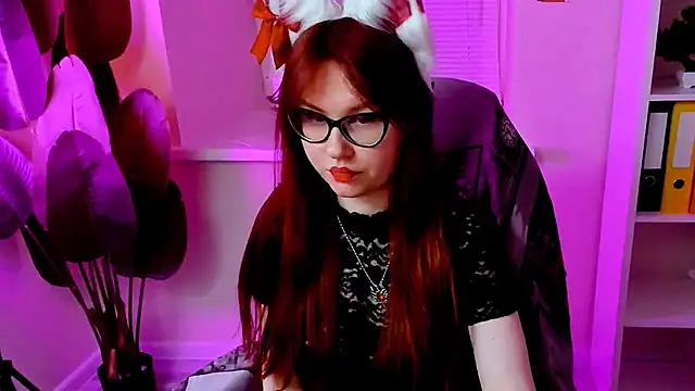 CarolGiggly live sex cam