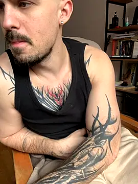 AssHunter4k live sex cam