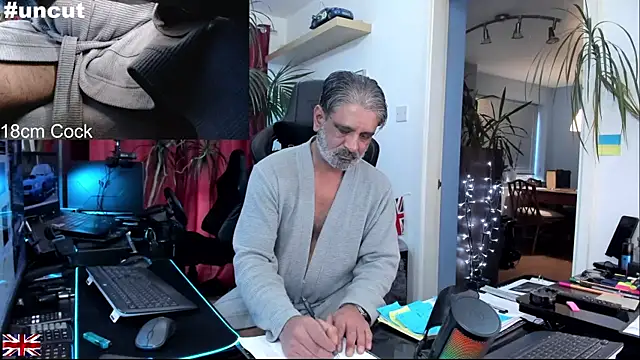 OnlineBossUK live sex cam