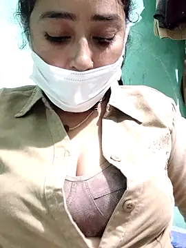 Piya_Bakshi live sex cam