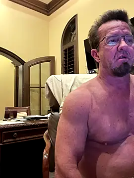 sluttydylan live sex cam