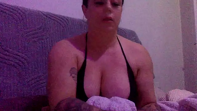 juicyfruitsxxx's cam snapshot