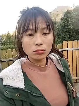 linda_bae00 live sex cam