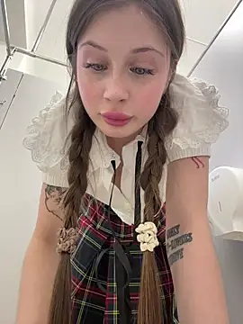 mmelicious live sex cam