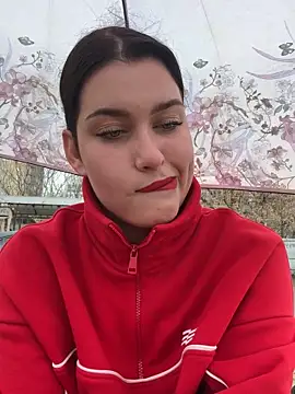 KikiWatson live sex cam