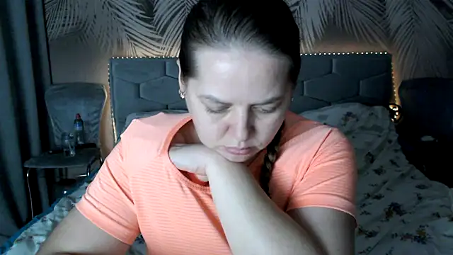 uliastar live sex cam