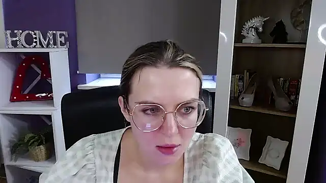 Zoey_Erotic live sex cam