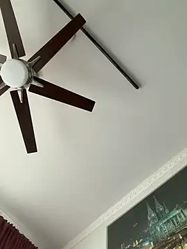 Hornyblond_Bella live sex cam