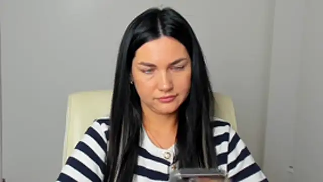 Lune_Moon live sex cam