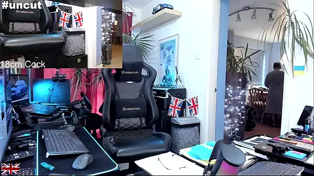 OnlineBossUK live sex cam