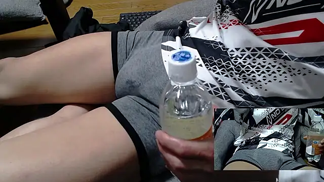 Yasu2000 live sex cam