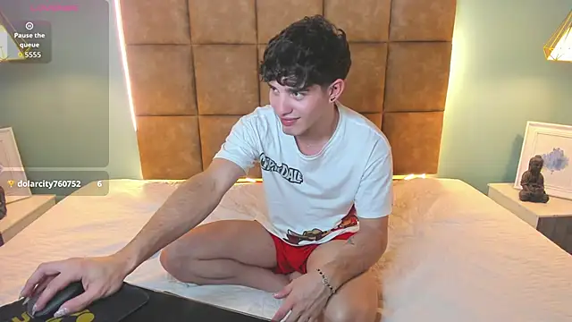 AlejooTwink live sex cam