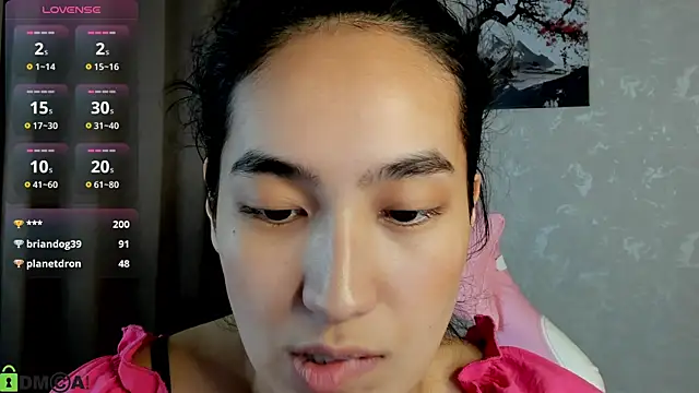 FlirtyAura live sex cam