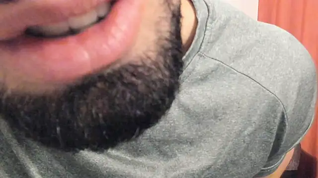 HotHunkTrainer live sex cam