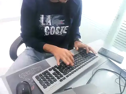 rahulkajuuu0909's cam snapshot