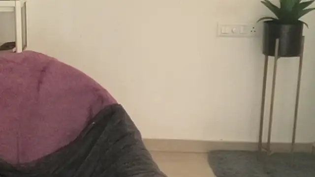 MakeMeAwareAah's cam snapshot