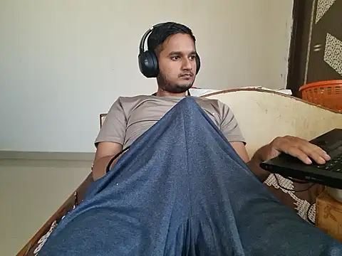 young-hairy-jon's cam snapshot