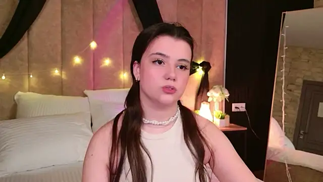 Pauline_Heaven's cam snapshot