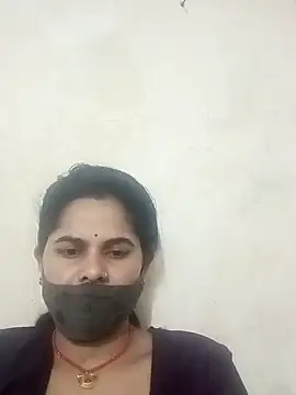 JULEE-740's cam snapshot