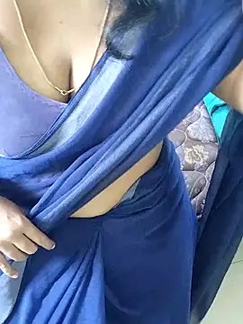 tamil_chitra12's cam snapshot