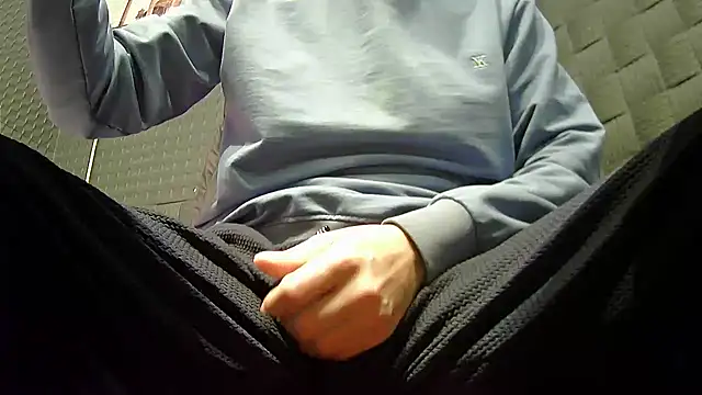 BigcockedTurk20cm's cam snapshot