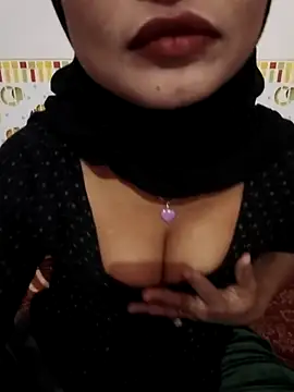 Itz_Mayra_'s cam snapshot