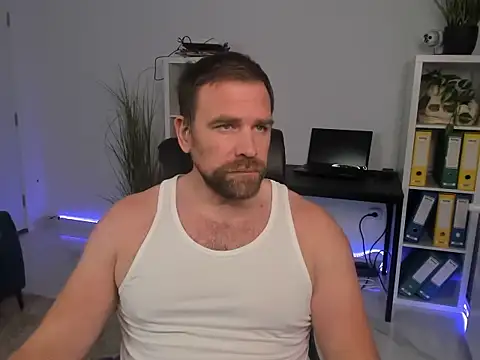 John-E-Dough live sex cam