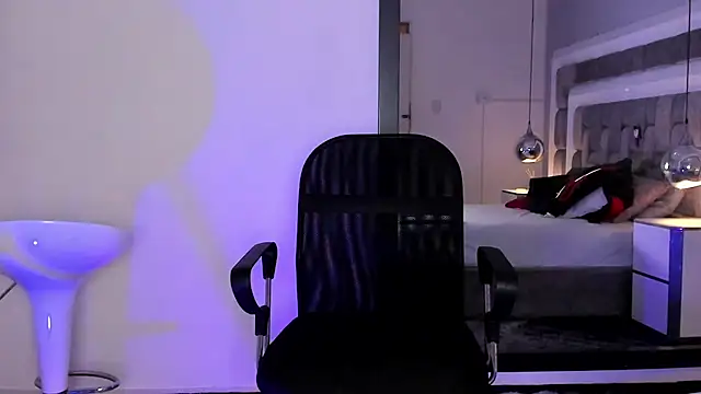 Ethan_Greys's cam snapshot