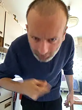 Perv10's cam snapshot