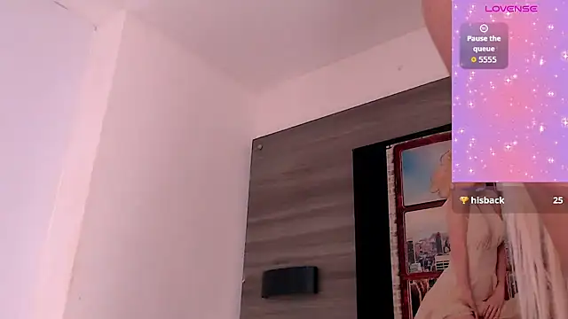 SashaNova live sex cam