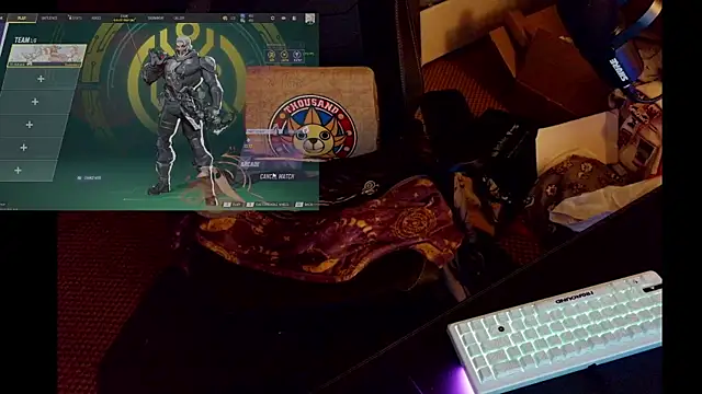 risque_crochet's web cam