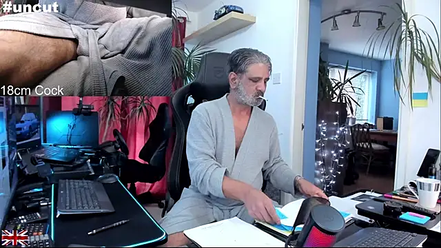 OnlineBossUK live sex cam