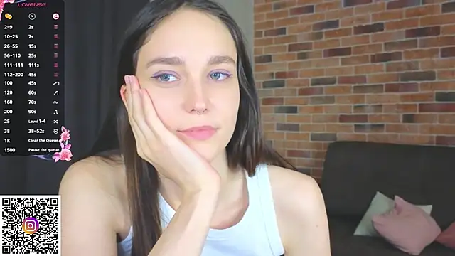 SoftieDream live sex cam