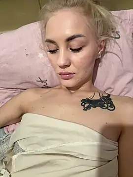 DreamGirl-777's cam snapshot