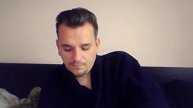 Huge_cock22cm's cam snapshot