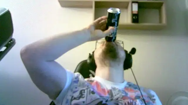 SirAbuser's cam snapshot